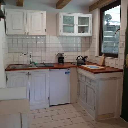 W Lipowej Dolinie アパート Huta Gorna