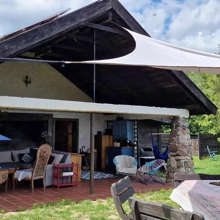 W Lipowej Dolinie アパート Huta Gorna