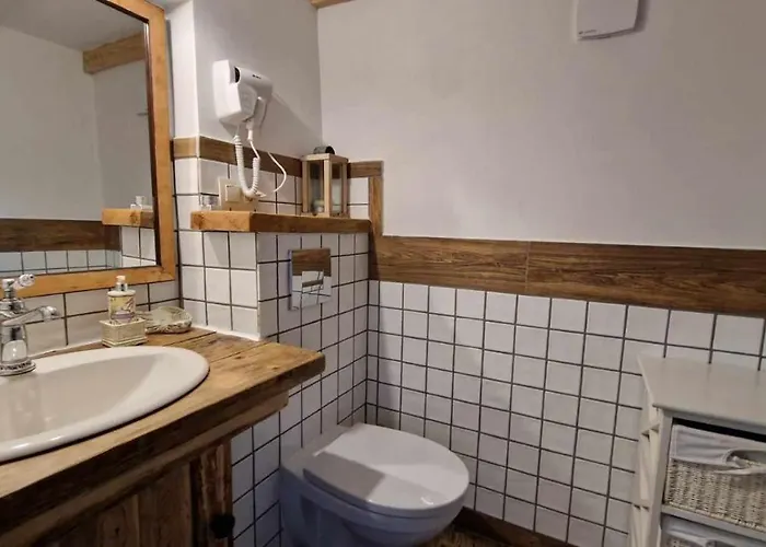 Daire W Lipowej Dolinie *