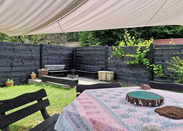 Daire W Lipowej Dolinie *